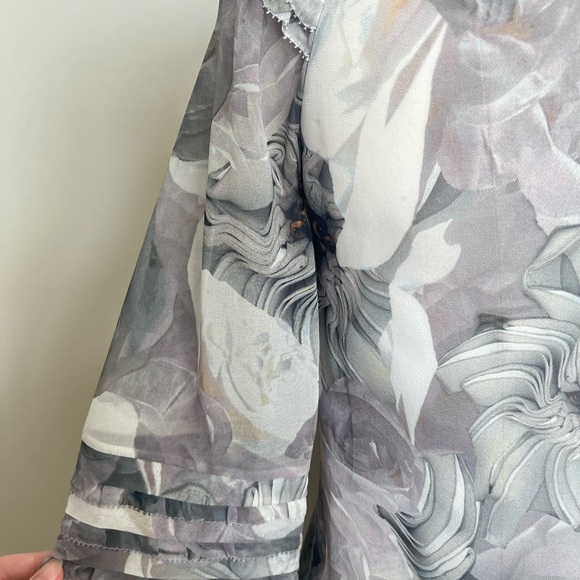 Diane Von Furstenburg Floral Silk Blouse - Picture 8 of 9